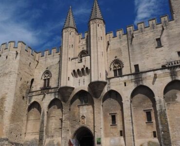 avignon-1521485_1280-e1542884181949-1000x560 avignon-1521485_1280-e1542884181949-1000x560